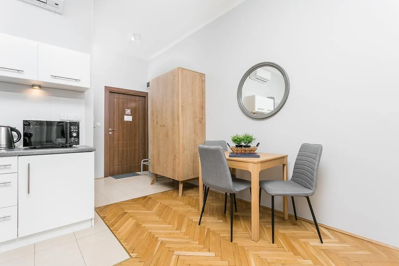 Barbican House Apartments Cracovia 0*,